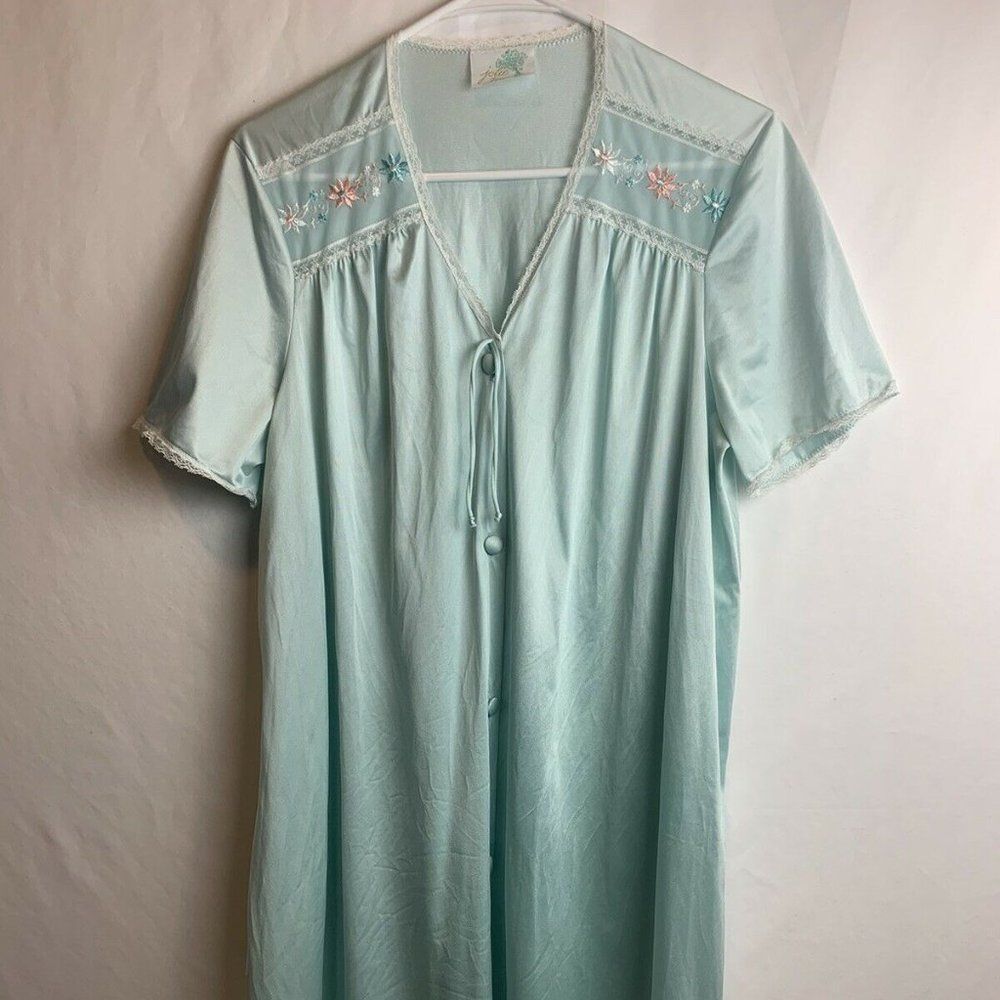 Vintage Jolie Two Robe Embroidered Flowers Button Front USA Made Size Medium